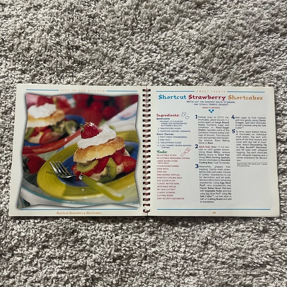 Pampered chef kids cookbook - Picture 3 of 4
